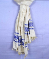 Off white handwoven tussar shawl