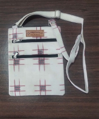 WHITE HANDMADE SAMBALPURI SLING BAG